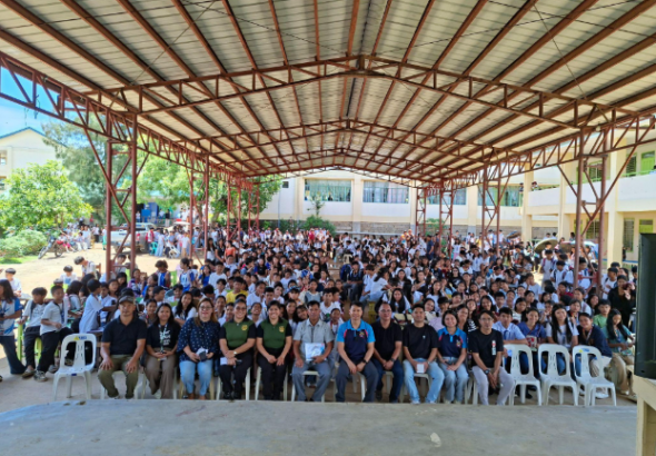 Globe Equips Tourism Workers and Students with Digital Safety Skills in El Nido